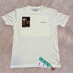 OFF- WHITE - 100% Authentic- Unisex White Short Sleeve Tee with Artistic Touch